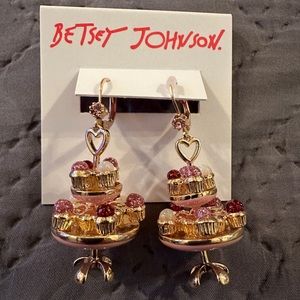 Betsey Johnson Plate Of Cupcakes Earrings